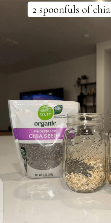 Step 1.3: In a jar, add rolled oats, chia seeds, and sliced or slivered almonds