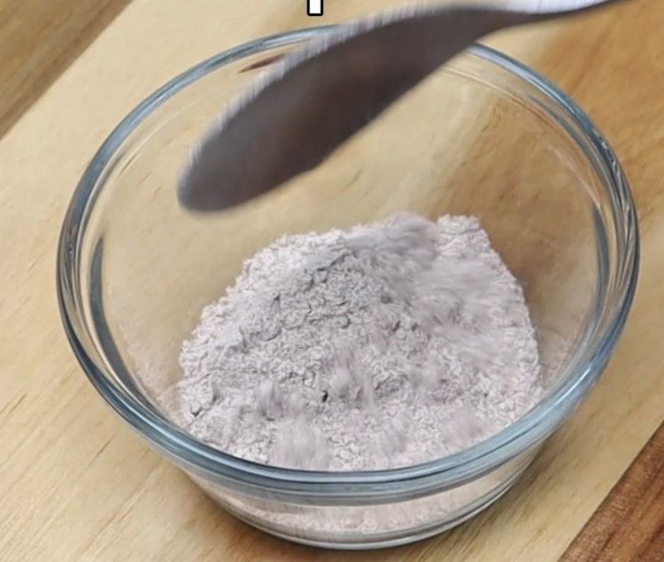 Step 1.1: In a bowl, mix ragi flour with water until there are no lumps
