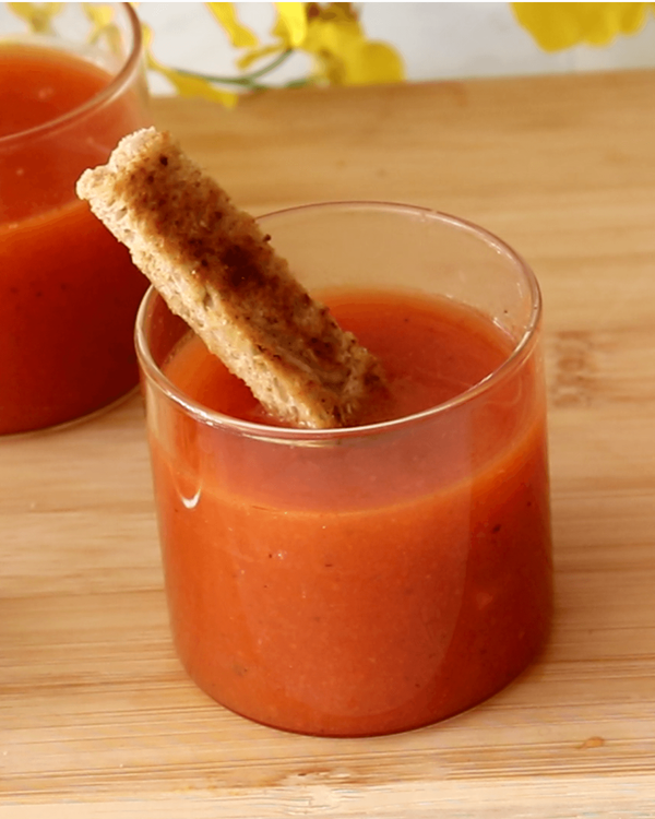 Step 3.1: Serve hot with bread croutons or toasted bread on the side