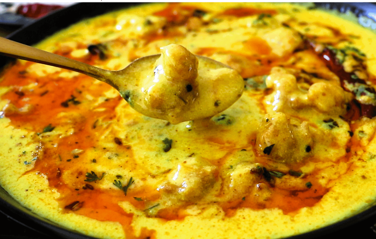 Step 3.1: Serve hot with steamed rice, tandoori roti, or paratha for a wholesome Punjabi meal
