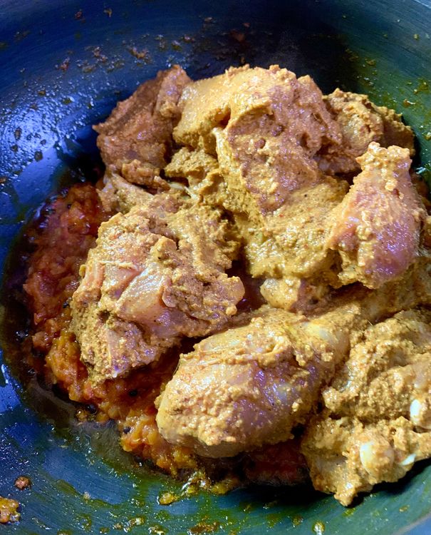 Step 2.1: Add the marinated chicken to the pan and cook on high flame for 2-3 minutes