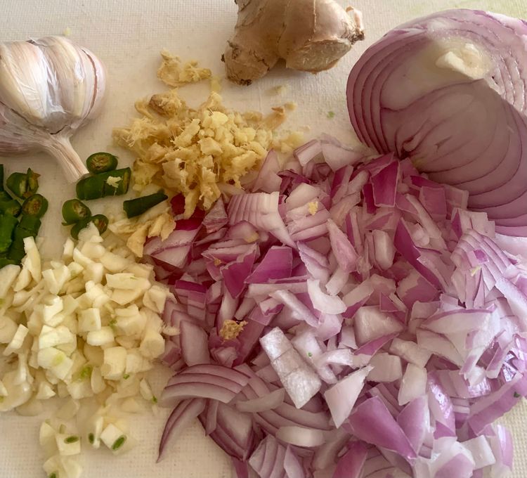 Step 1.1: Chop onions, ginger, garlic and green chilli
