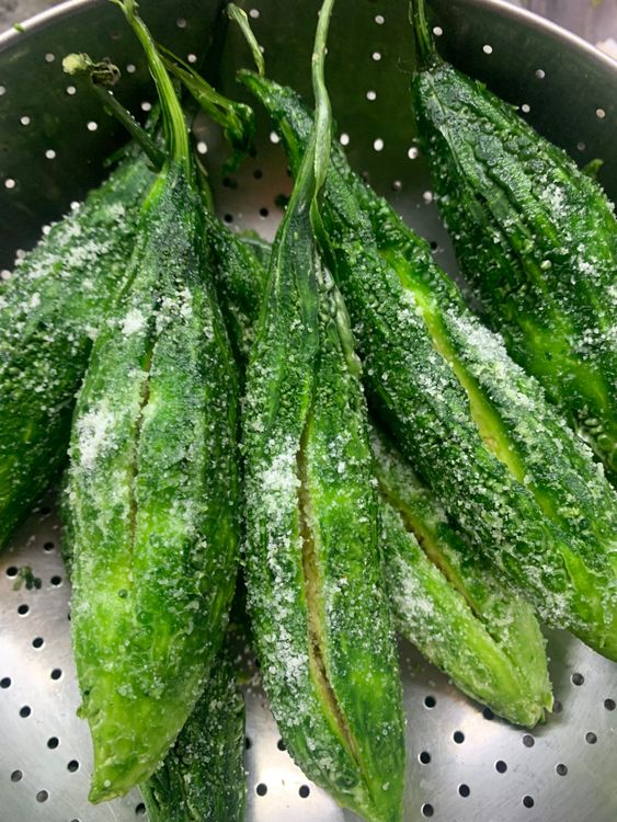 Step 1.1: Rub ½ tbsp of salt on the bitter gourds