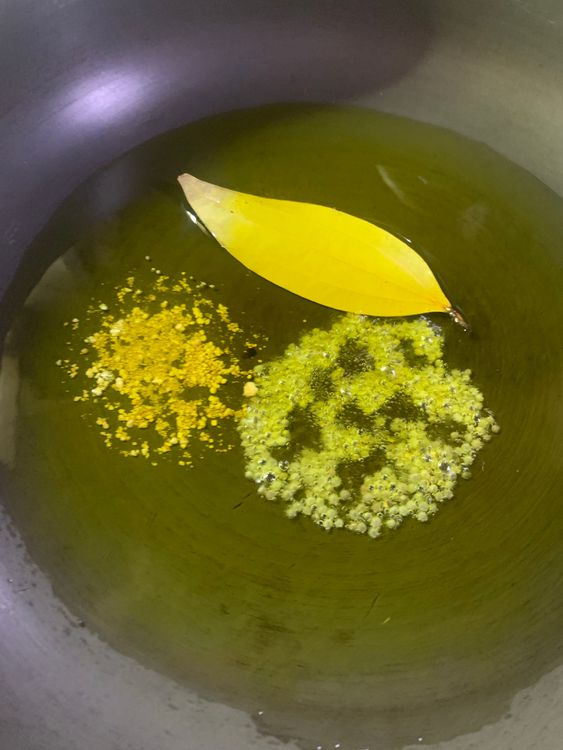 Step 3.1: Add asafoetida, mustard seeds, and bay leaf
