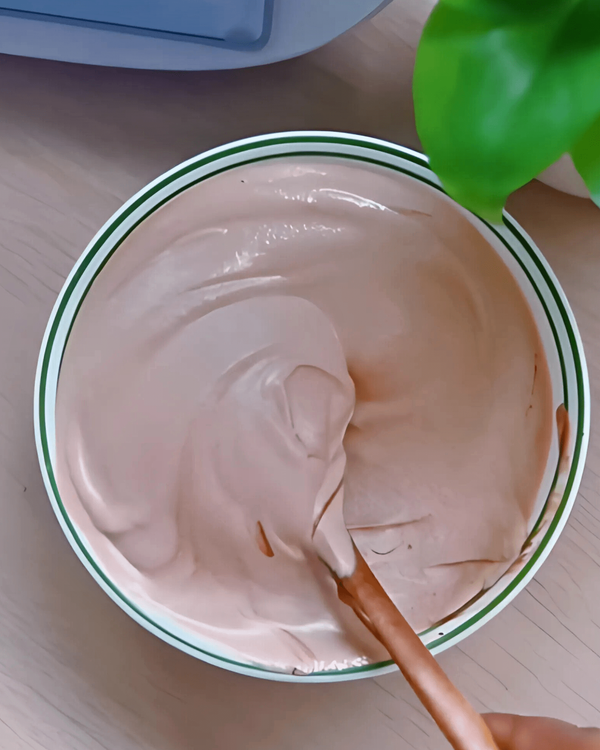 Creamy Nutella Cake Filling recipe