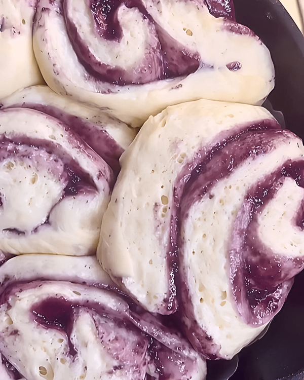 Blueberry Cream Cheese Rolls recipe