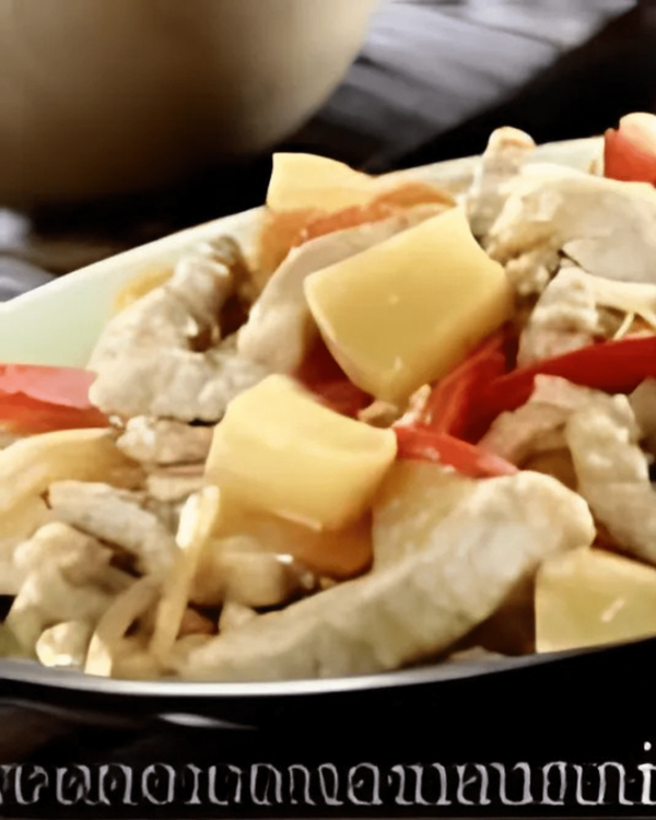 Pork Tenderloin with Bean Sprouts and Pineapple recipe