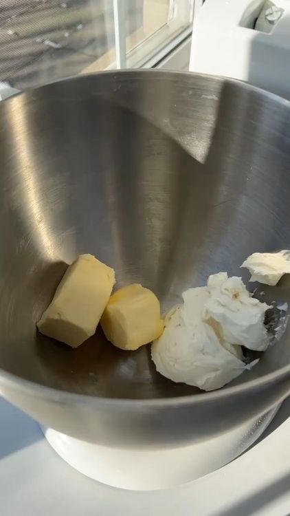 Step 1.1: Mix the cream cheese and butter together until smooth
