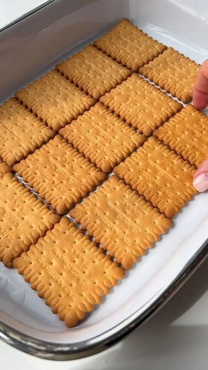 Step 2.1: Arrange the dipped cookies in a layer