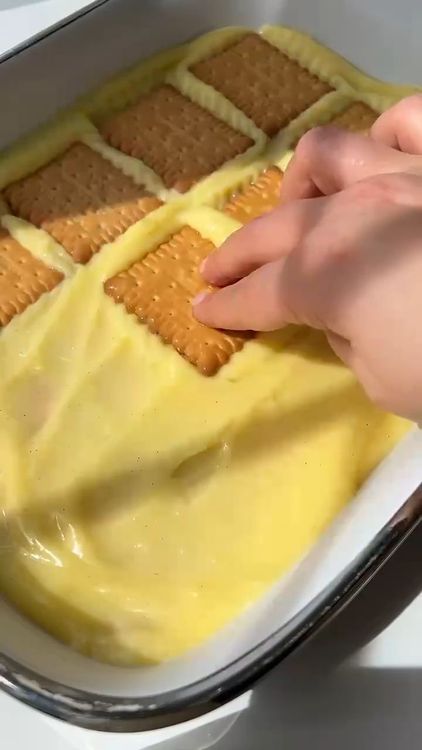 Step 2.1: Repeat the layers until all ingredients are used