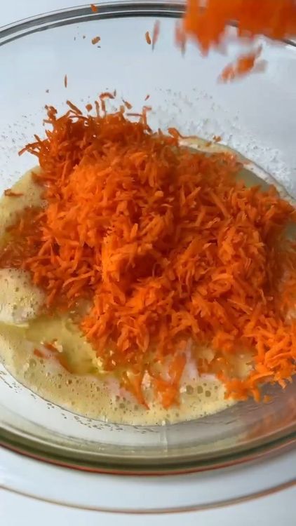 Step 1.1: Stir in the grated carrots