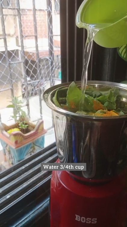Step 1.1: In a mixie jar, combine oats , besan , palak leaves, salt , turmeric powder and water