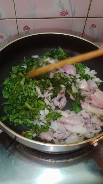 Step 2.2: In the same pan , add oil, crackle some cumin seeds and pinch of asafoetida