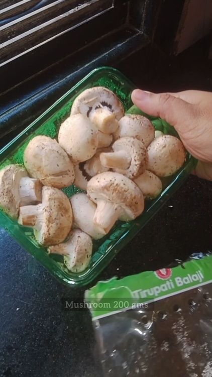 Step 1.1: Clean mushroom well