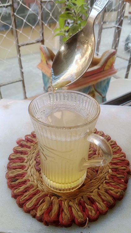 Step 1.1: Add honey as per your taste with a dash of 1/2 lemon