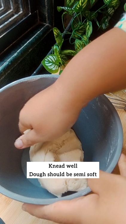 Step 1.2: Sieve refined flour and powdered sugar, add milk gradually to form a smooth, non-sticky dough