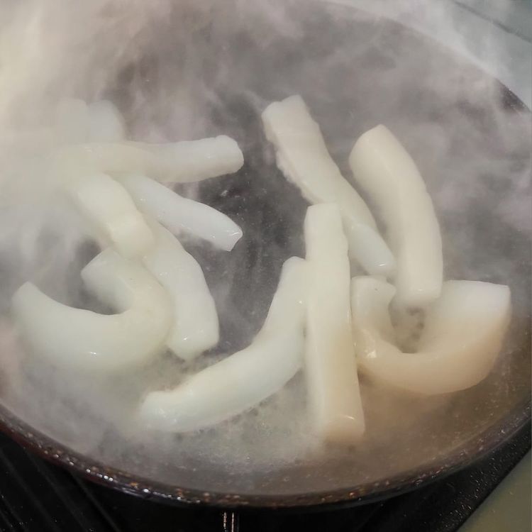 Step 1.1: Heat a pan until smoking hot
