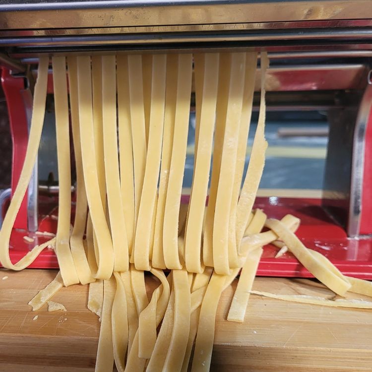 Step 3.1: Add the attachment that cuts the pasta into linguini ribbons to your machine