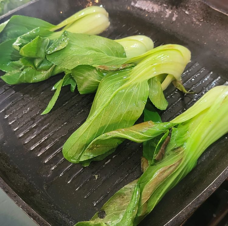Step 1.1: Heat a pan and add a little vegetable oil