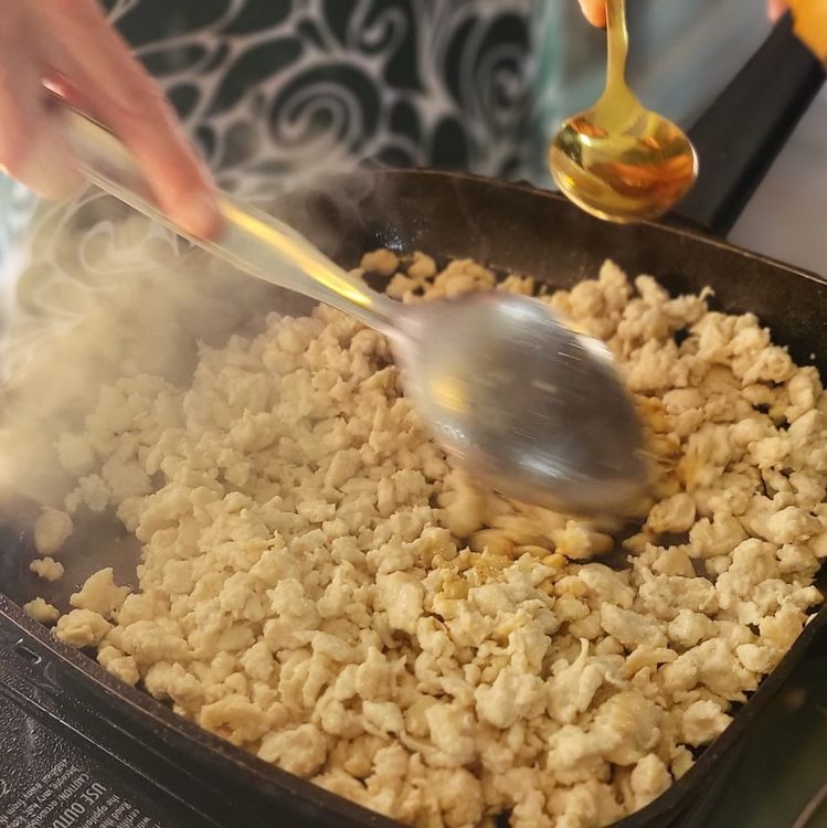 Step 1.1: Heat a pan, add a little vegetable oil, then sauté the chicken mince