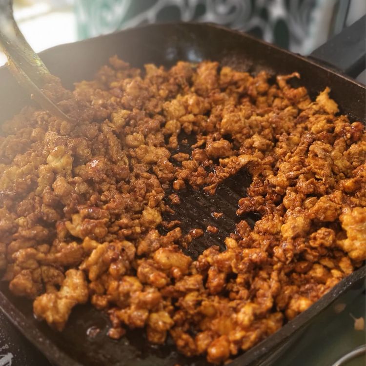 Step 1.3: Heat a pan, add a little vegetable oil, then sauté the chicken mince