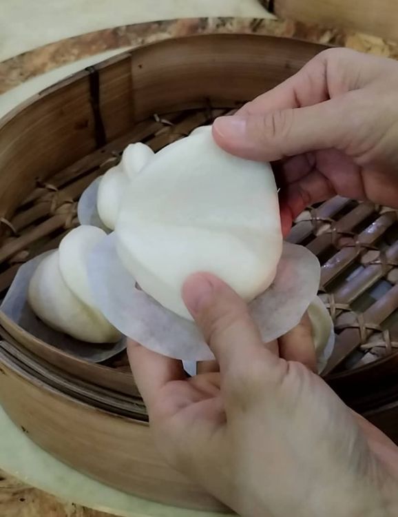 Step 2.1: Fill a wok with water and bring to a boil