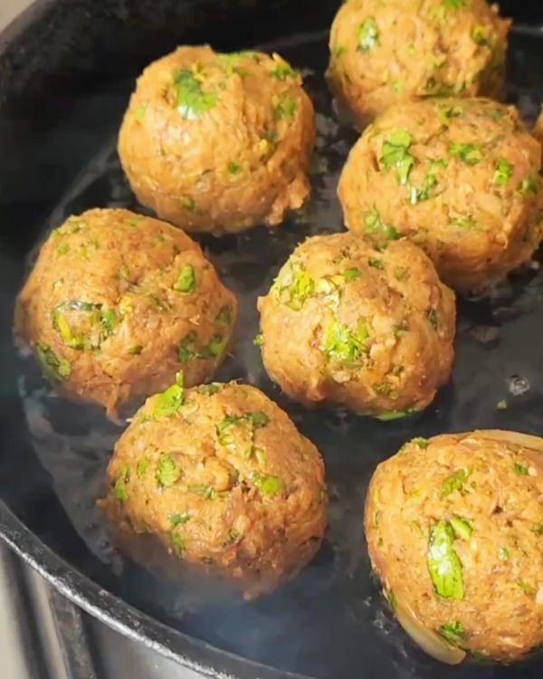 Step 1.1: Shape the mixture into 12 meatballs