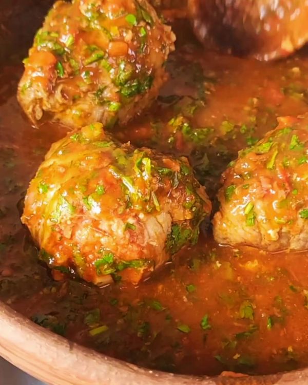 Step 5.2: If you prefer, you can make a tomato-based sauce to simmer the rolls