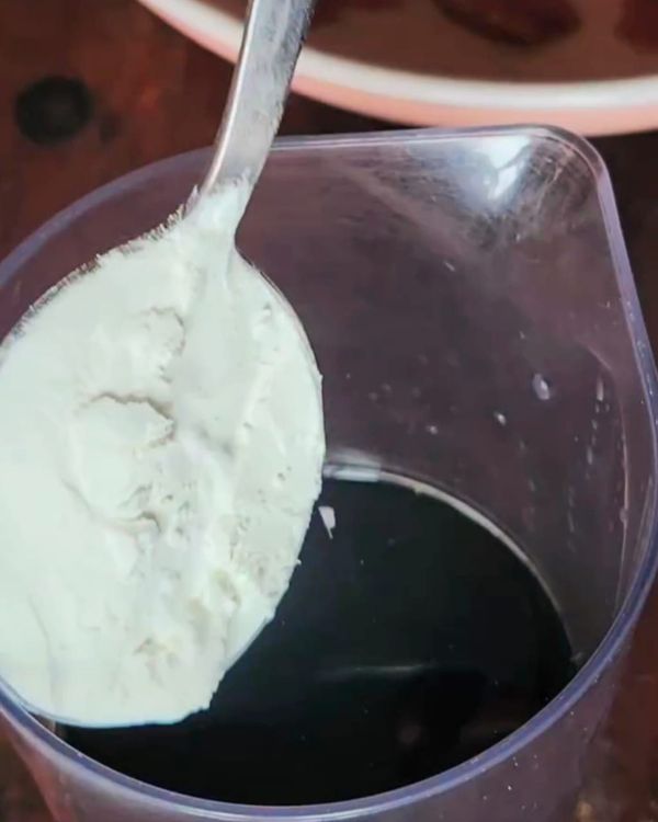 Step 1.1: In a small bowl, mix the warm water and cornstarch until the cornstarch dissolves