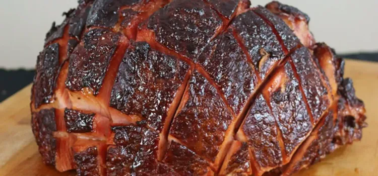 Step 4.1: Take the ham out of the pan and let it rest for a few minutes before carving