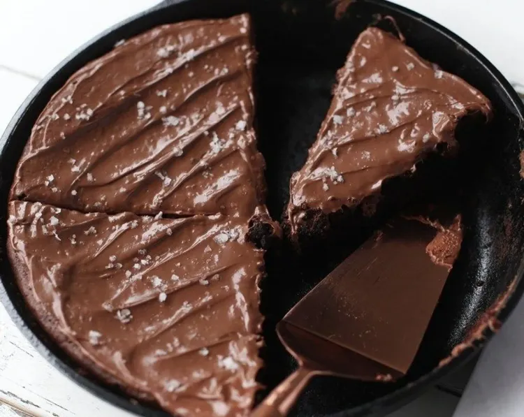 Skillet Brownies with Melted Chocolate and Sea Salt recipe
