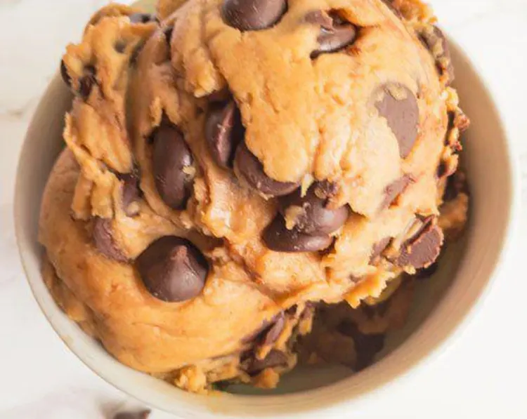 Step 1.1: Scoop the mixture into a bowl