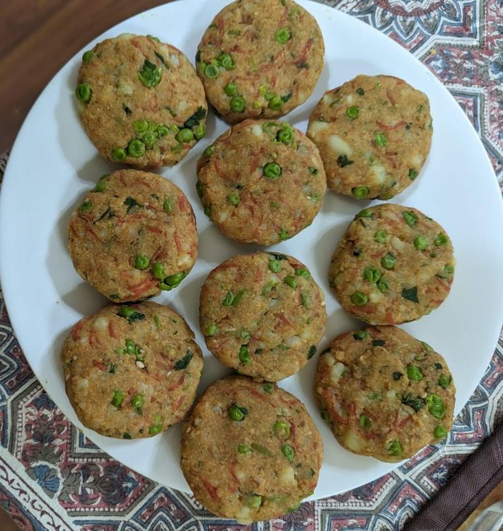 Step 2.1: Make small cutlets with this dough