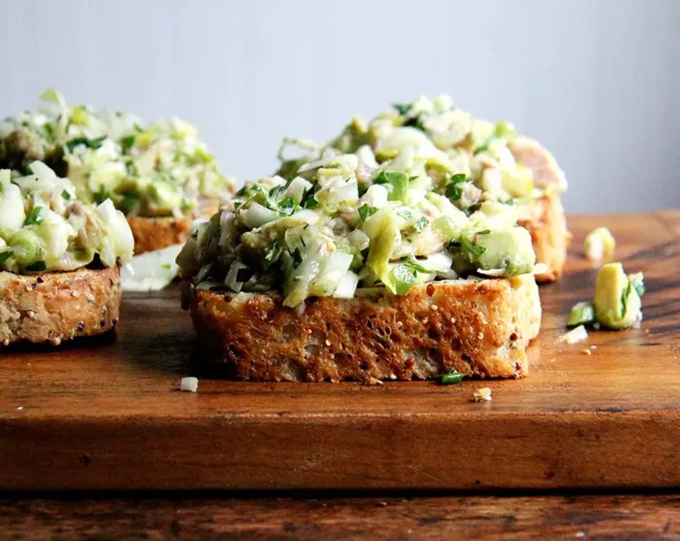 Smoked Trout and Avocado Salad with Toasted Bread recipe