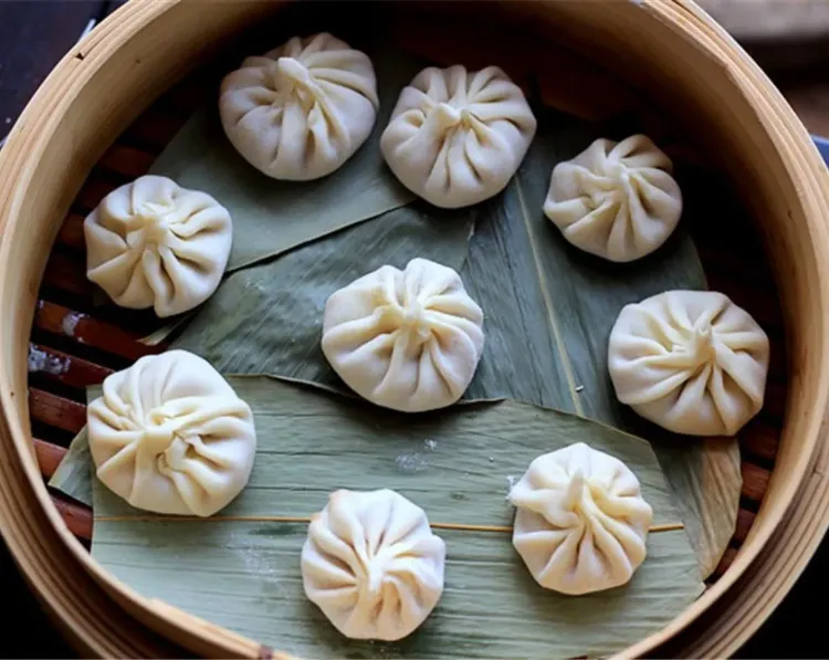 Step 4.2: Place the dumplings on the steamer