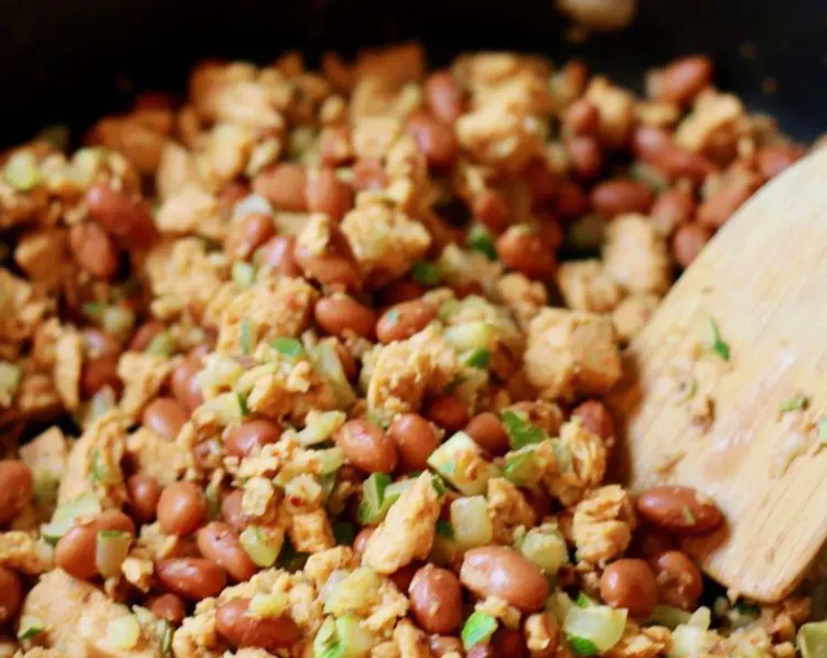 Step 2.1: Cook the mixture in a pan with vegan chicken strips for about 5 minutes on medium to medium-high heat