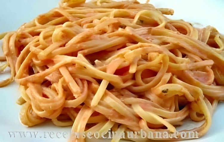 Homemade Tagliatelle with Pink Sauce recipe