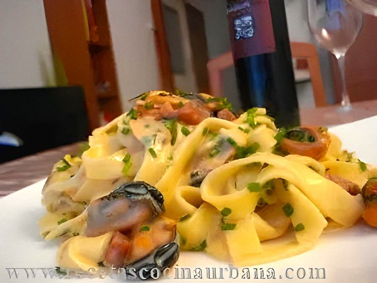 Fettuccine with White Wine and Cockle Sauce recipe