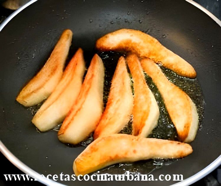Caramelized Pears with Vanilla Sauce recipe