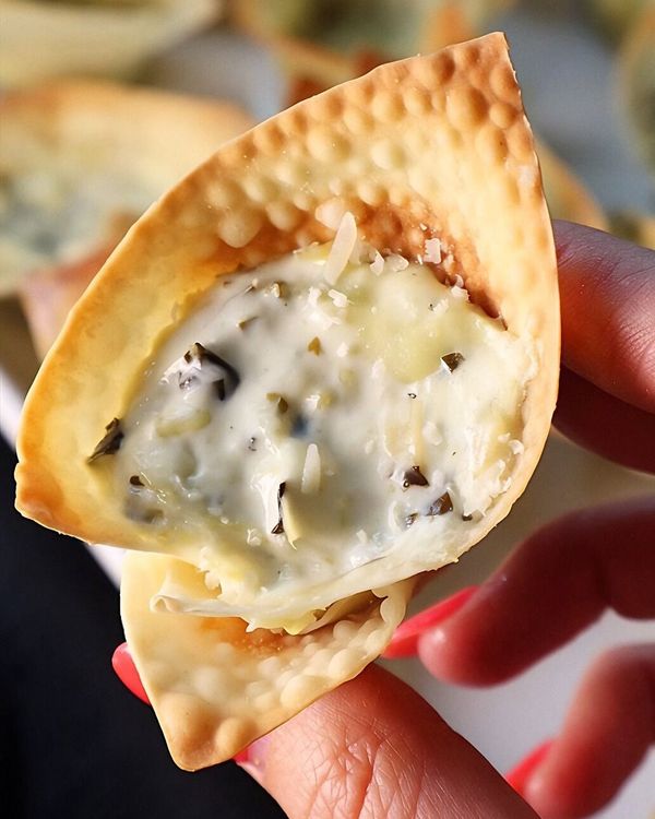 Spinach-Artichoke Wonton Cups recipe