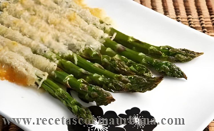 Asparagus with Mornay Sauce recipe
