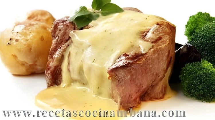 Pork Tenderloin with Cheese and Cream Sauce recipe