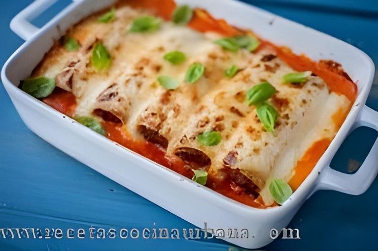Meat Cannelloni with Cheese and Tomato Sauce recipe