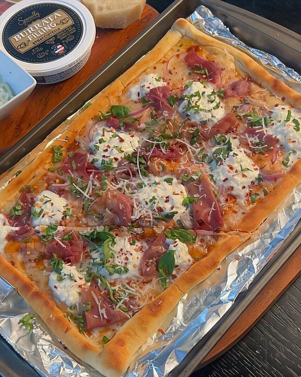 Fig Jam, Prosciutto, and Stracciatella Pizza recipe