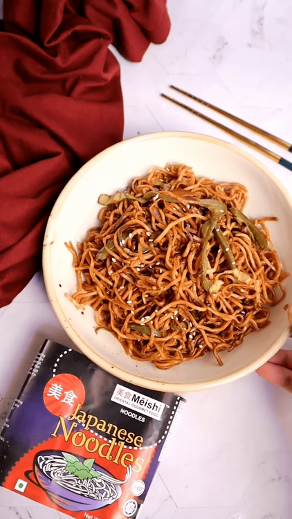 Japanese Noodles with Siracha Sauce recipe