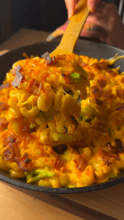 Bacon Cheddar Mac and Cheese recipe