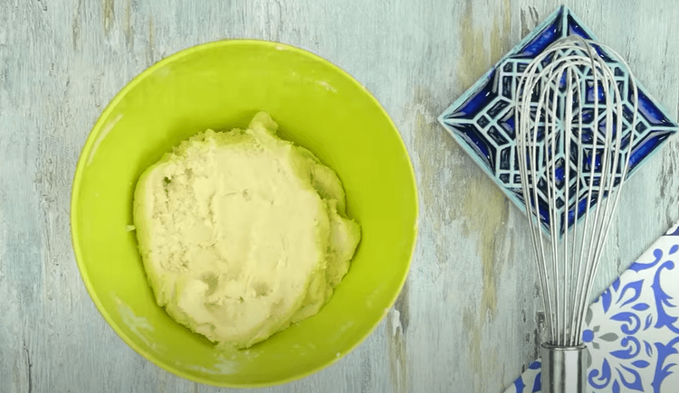 Step 1.1: Add the ghee and sugar mixture