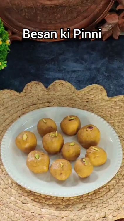 Punjabi Besan di Pinni recipe