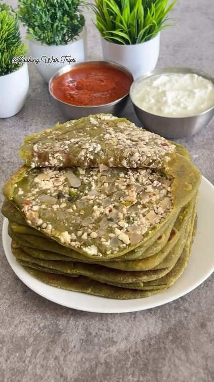 Palak Paneer Paratha Recipe recipe
