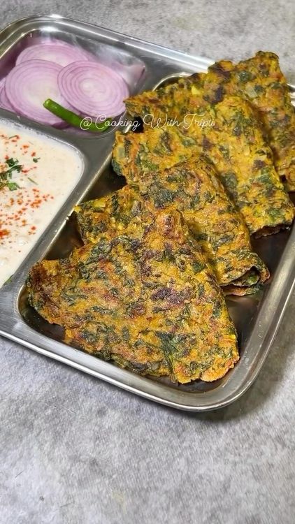 Palak Chilla with Raita recipe
